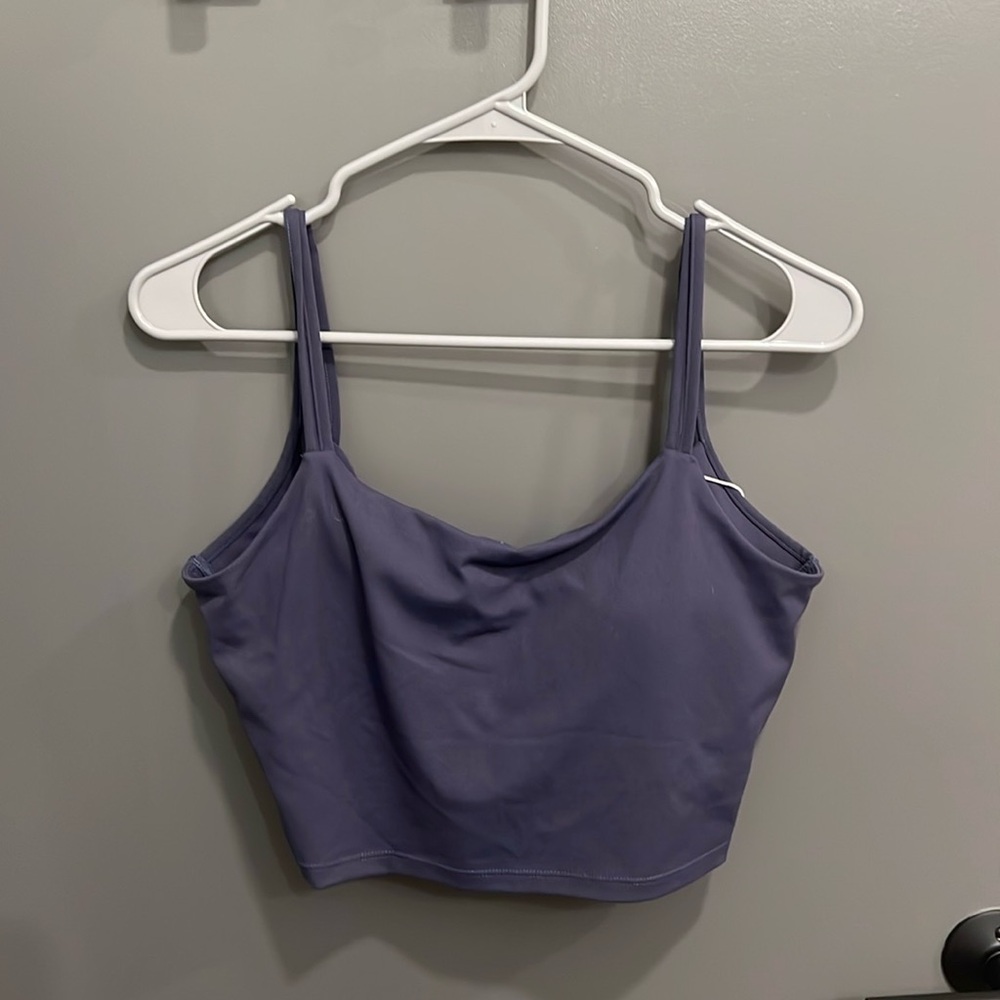 Twist back sports bra, lined